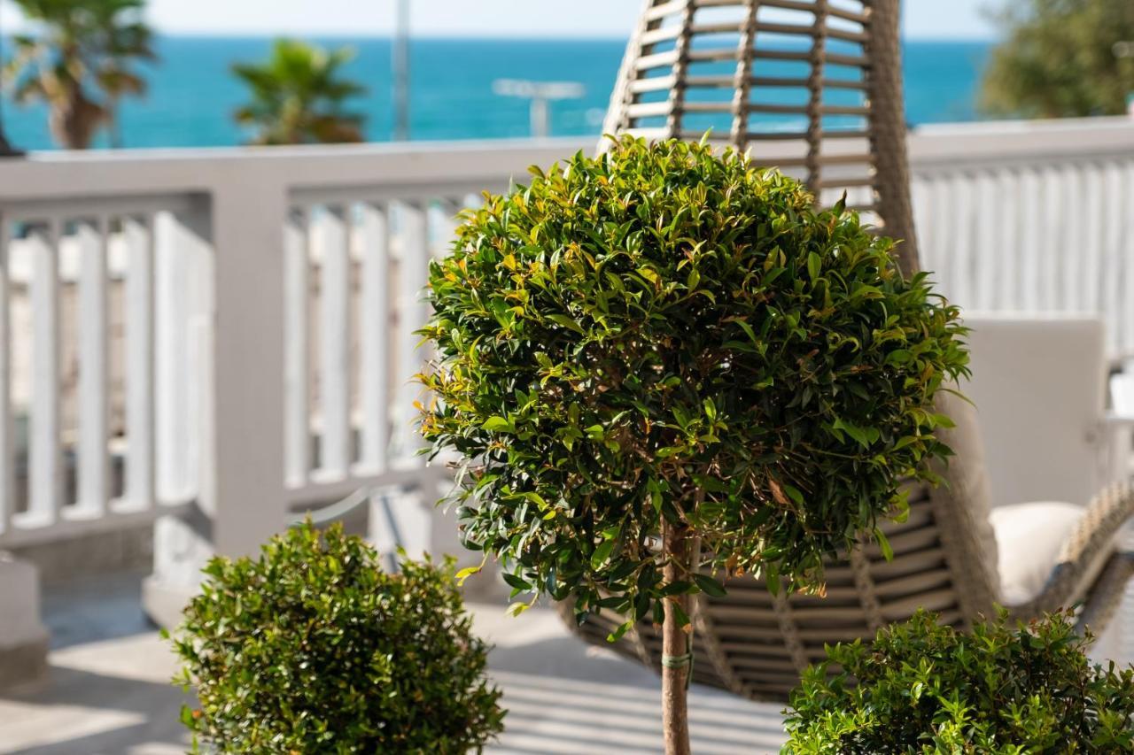 Hermitage Hotel Бат-Ям Экстерьер фото