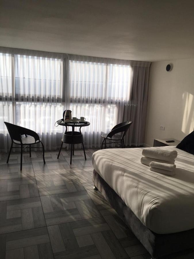 Hermitage Hotel Бат-Ям Экстерьер фото